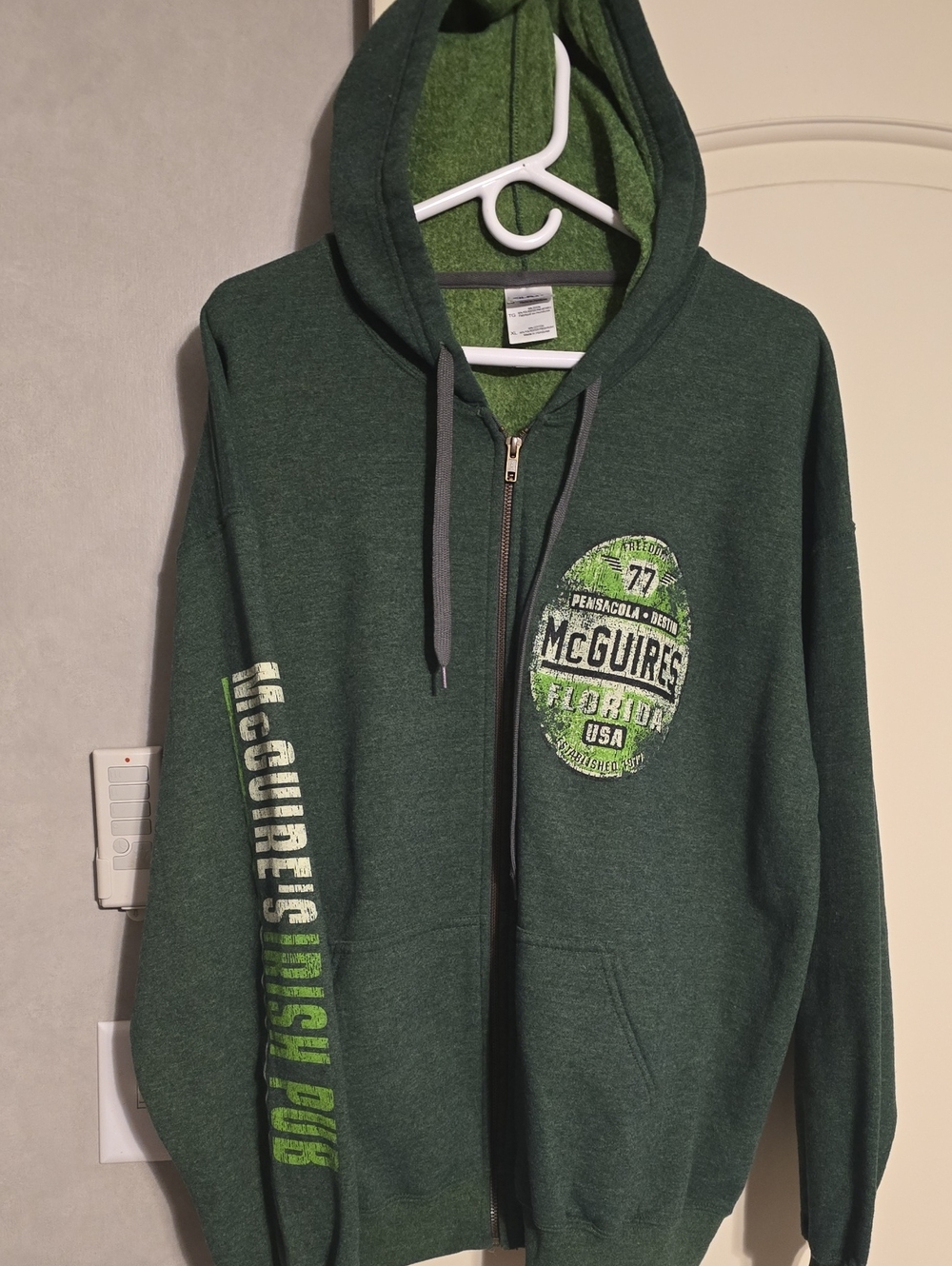 Dark Green McGuire's Irish Pub Full-Zip Hoodie Sweater